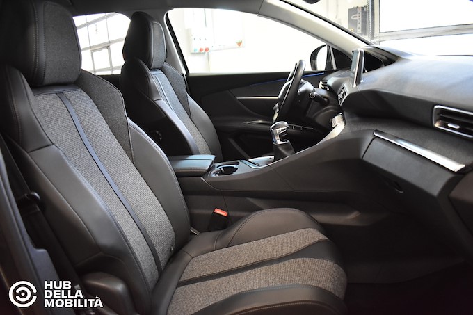 PEUGEOT 3008 PureTech Turbo 130 S&S Allure